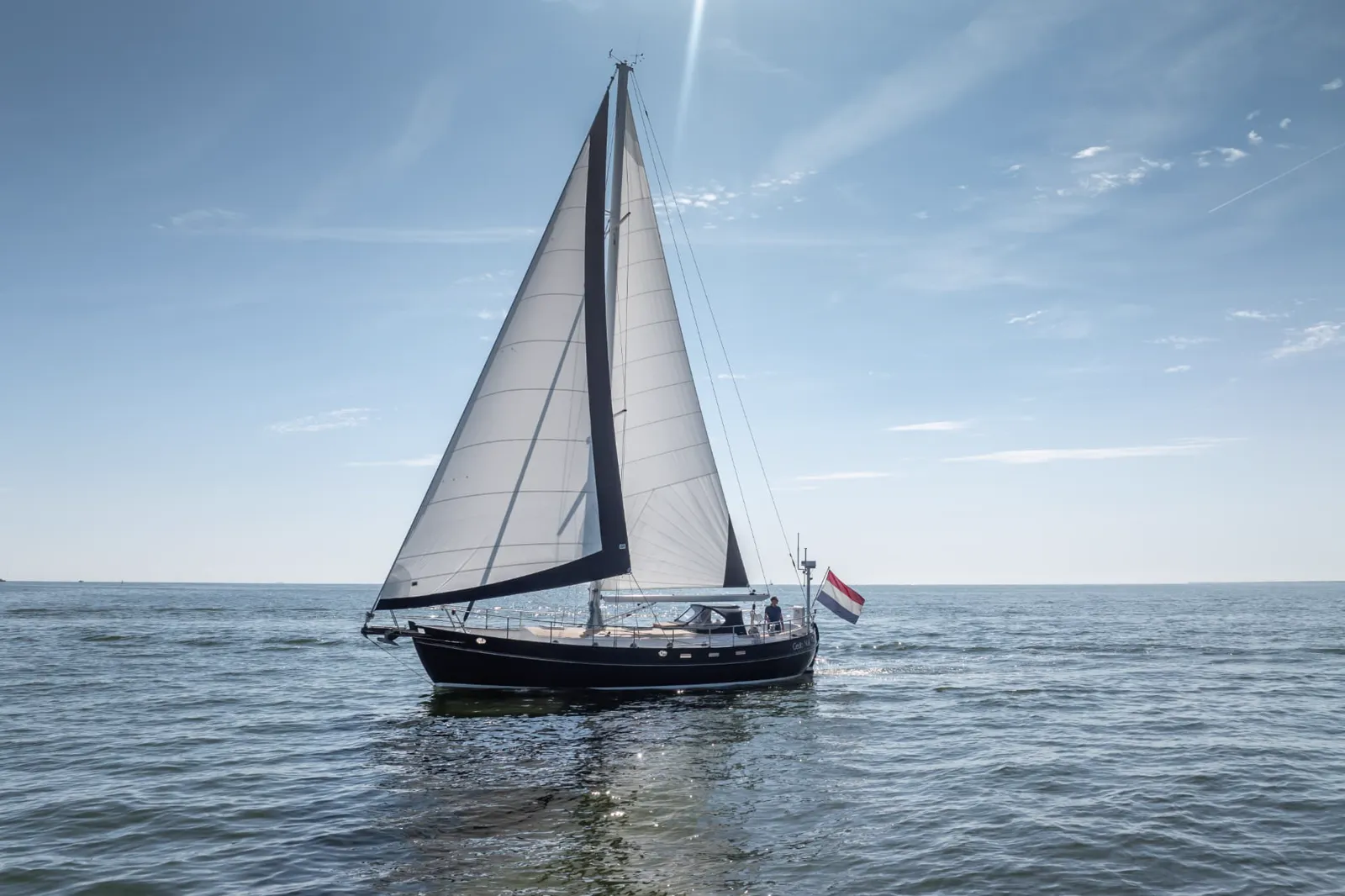 Cedo Nulli, the Danish Rose 39 of Lumares founder Sybren Smith, sailing at sea
